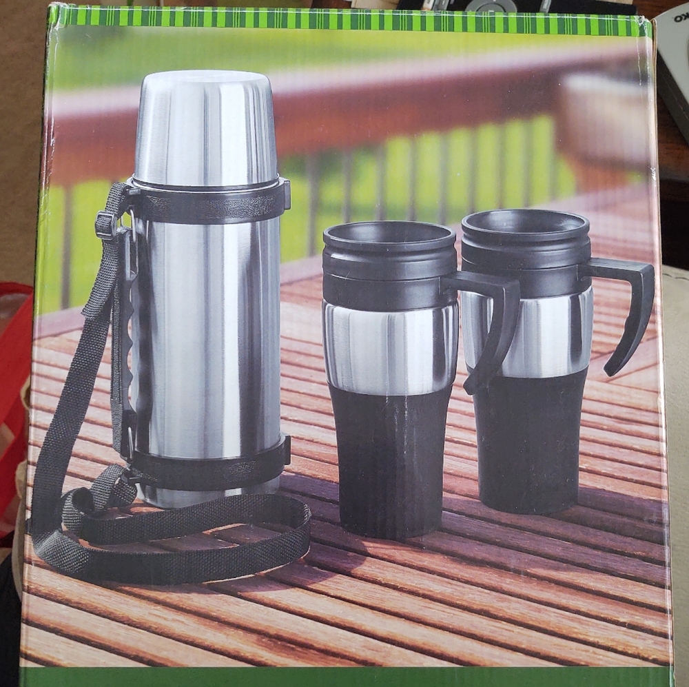 NIB 3pc stainless mug set